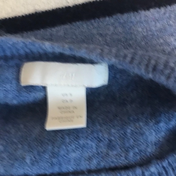 - H&M sweater striped - Picture 6 of 11